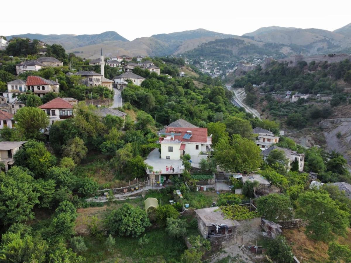 Guest House Argjiro Castle Gjirokastra Kültér fotó